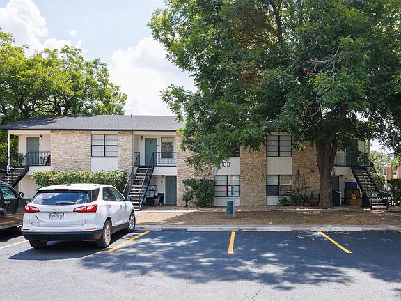 2nd image of 103 Smith Ln APT D