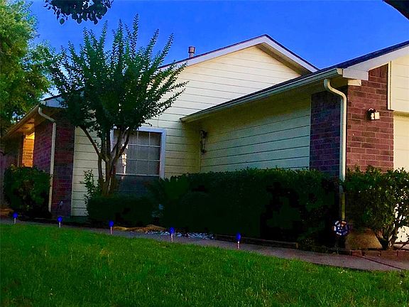 2nd image of 7210 River Pines Dr