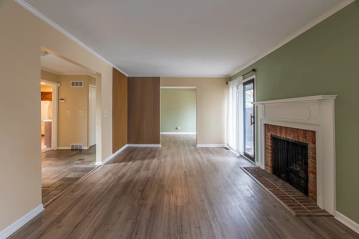 Living Room - 3052 Lindenwood Dr