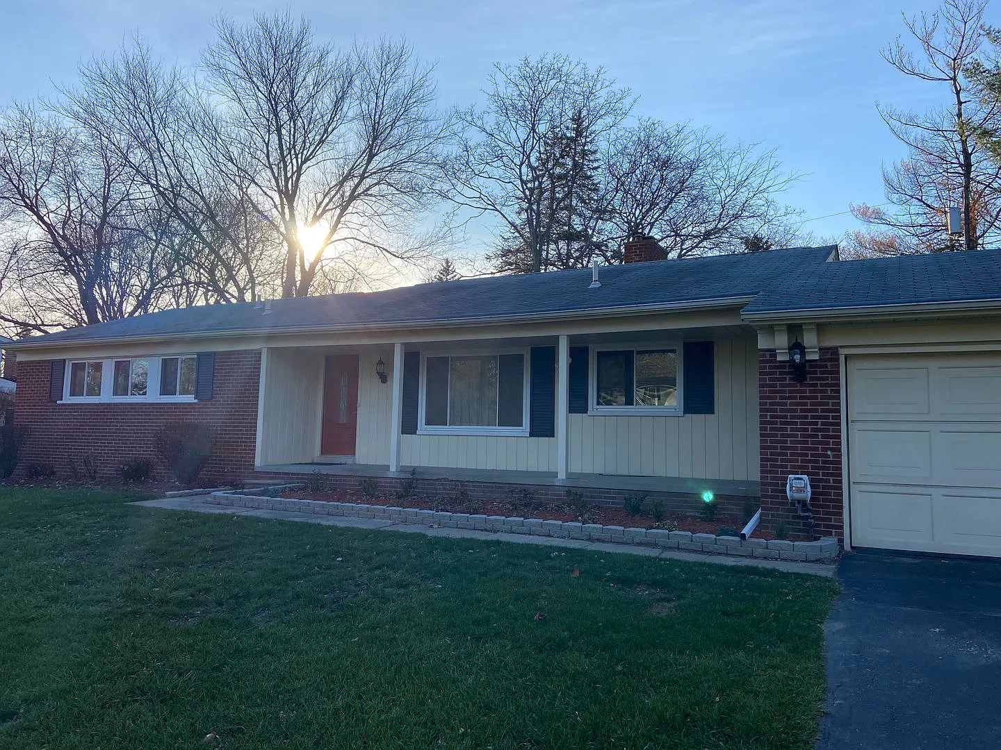 Coming Soon In Early November! 3 Bed 2 Bath, Gorgeous Ranch Style Home Brookridge Dr. — Photo 3