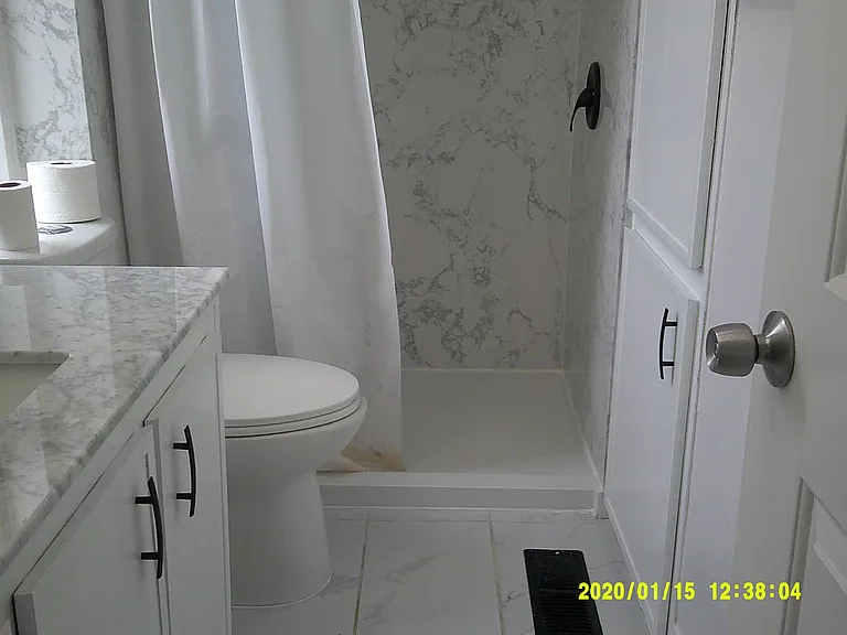 945 Davis St — Photo 24