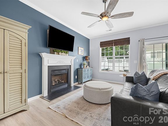 5th image of 642 Brickdust Ct
