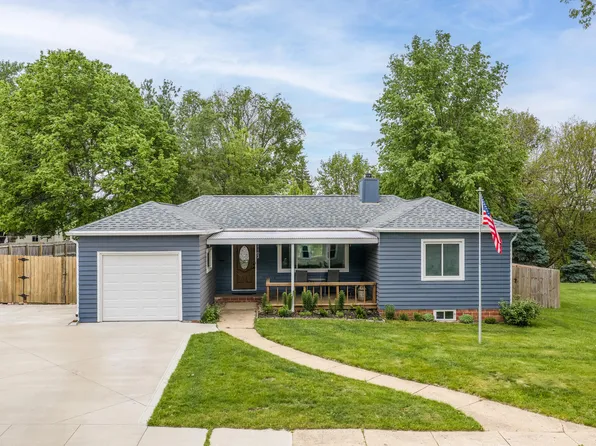 1102 Park St, Harlan, IA 51537