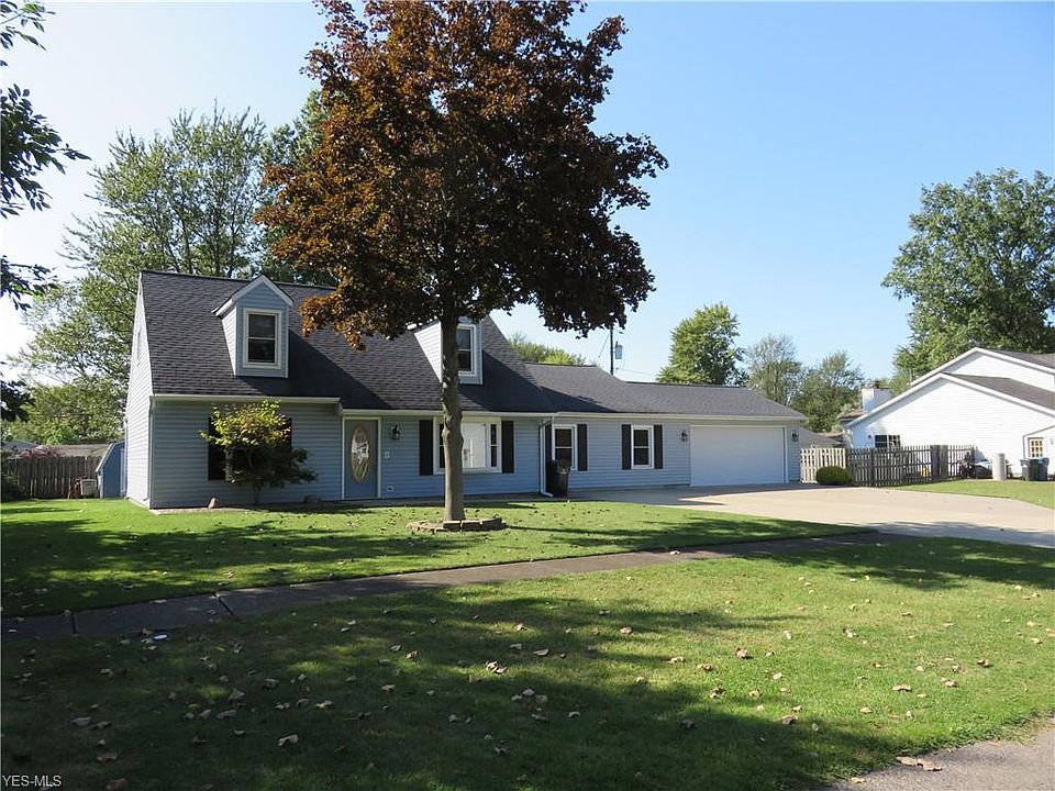 652 Robinwood Ave, Sheffield Lake, OH 44054 Zillow