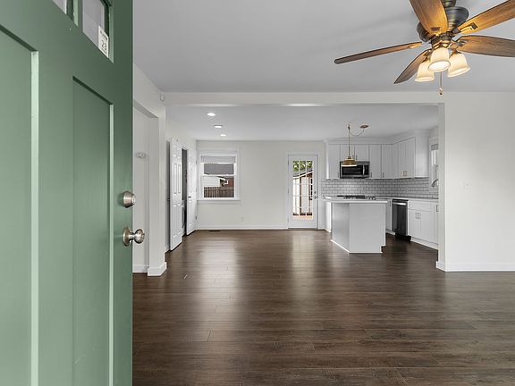 4th image of 123 Dodge Dr