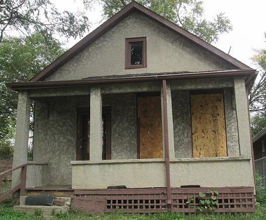 1st image of 3214 S 32nd Ave