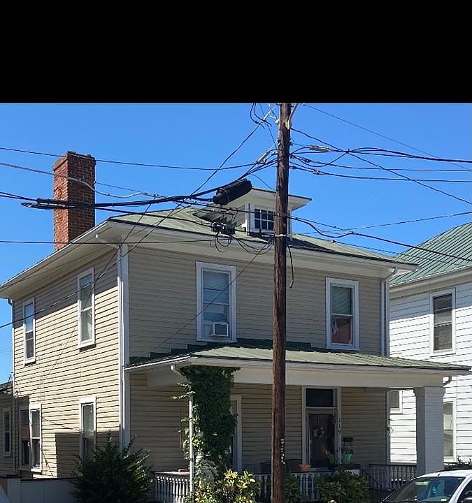 1st image of 119 Broad St