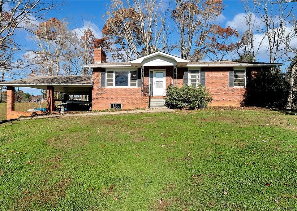 26 Baldwin Farms Rd Fletcher Nc 28732 Mls 3693890 Zillow