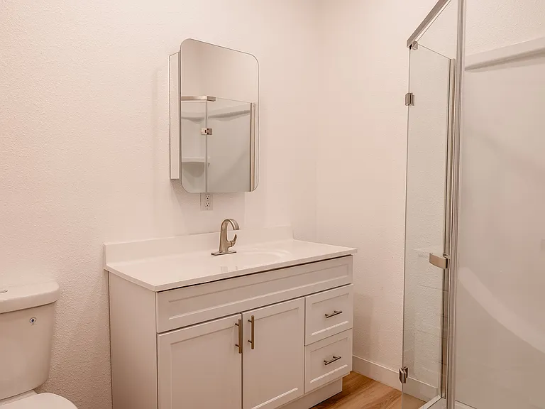4521 Hollywood Blvd #5 — Photo 11