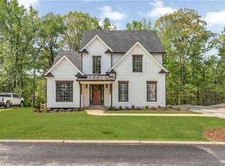 6231 Spring Lake Dr, Flowery Branch, GA 30542