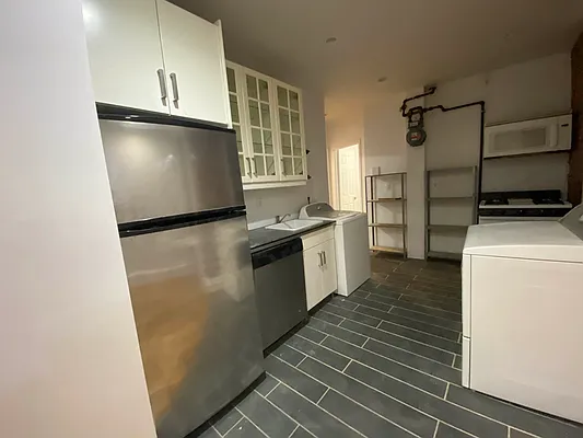 Rented by Rentopia | media 9