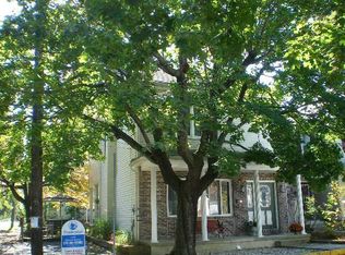 18 Morris St, Pine Grove, PA 17963