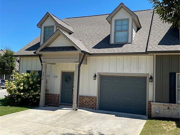 3rd image of 3878 Valley View Ct
