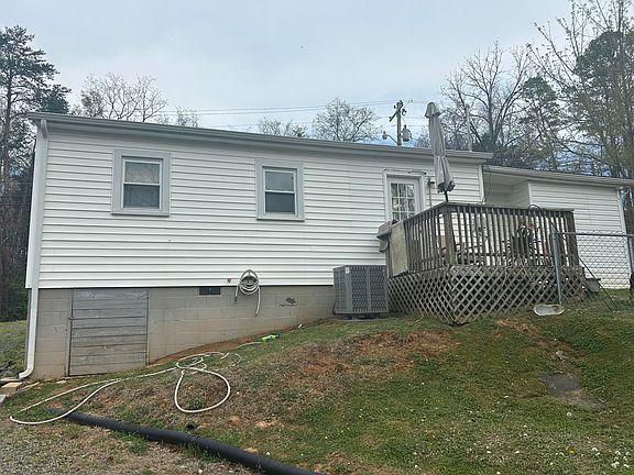 2nd image of 1779 Sherwood Dr