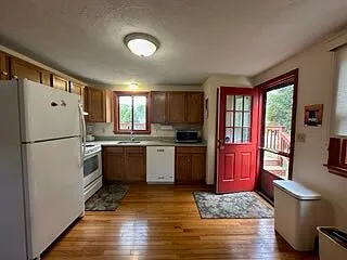 3 Horton Ln — Photo 2