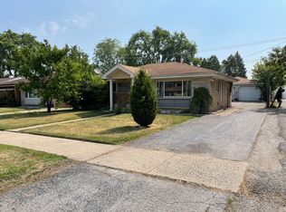 17341 Greenbay Ave, Lansing, IL 60438