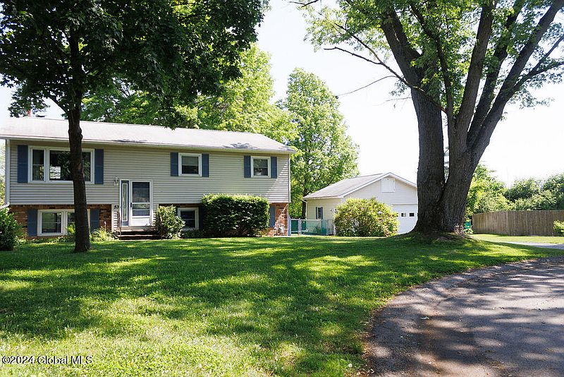 4th image of 53 Glaston Court