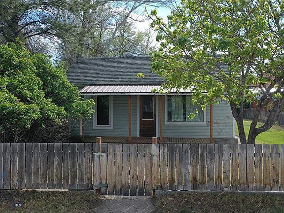2nd image of 118 S O St
