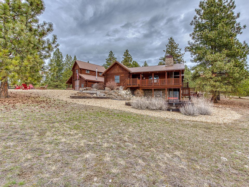 1st image of 683 E Gray Fox Ln