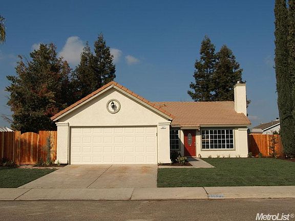 3rd image of 12077 Hildreth Dr
