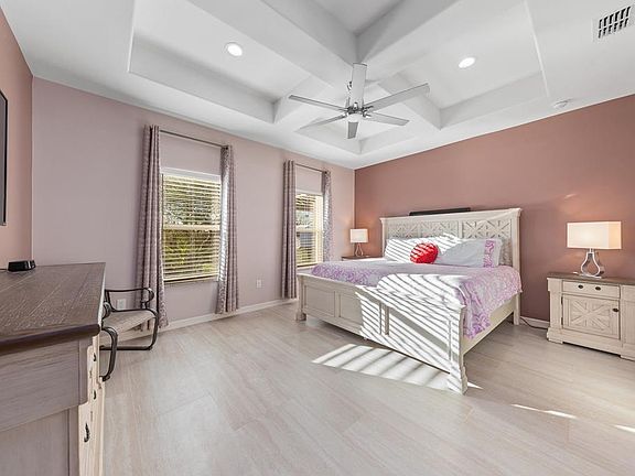 3rd image of 501 Ebony Ln