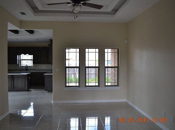 4th image of 2507 Truman Ave