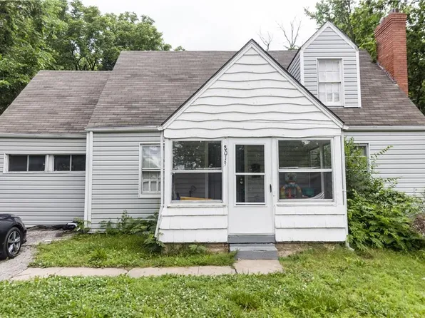 8013 Virginia Ave, Kansas City, MO 64131