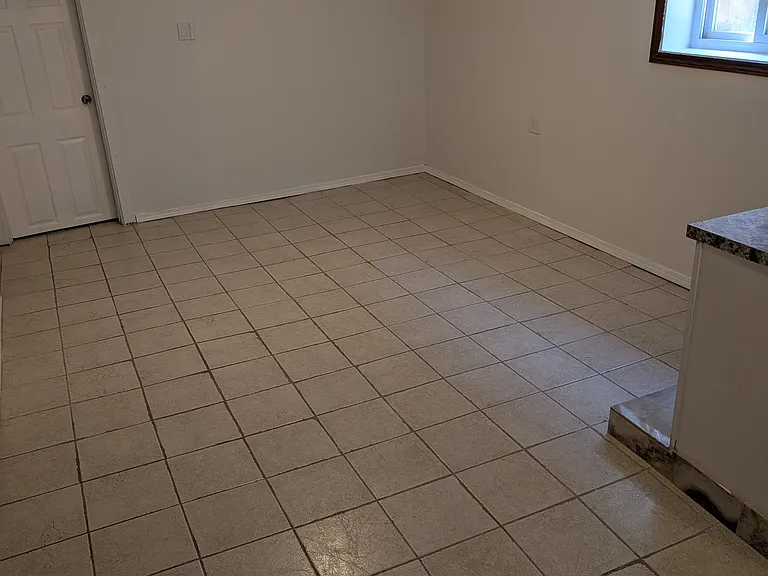 8830 Meade Ave — Photo 17