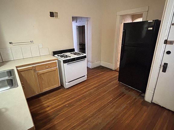 2nd image of 1503 S 22nd St #1