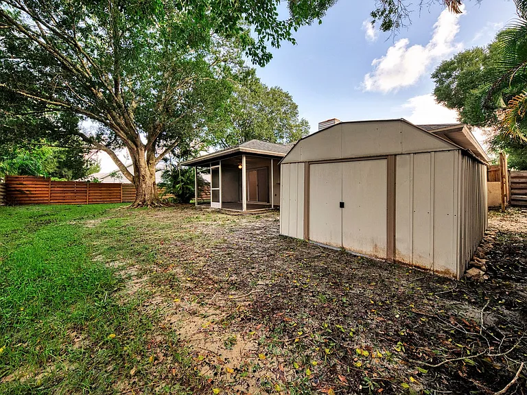 3026 Grafton St — Photo 36
