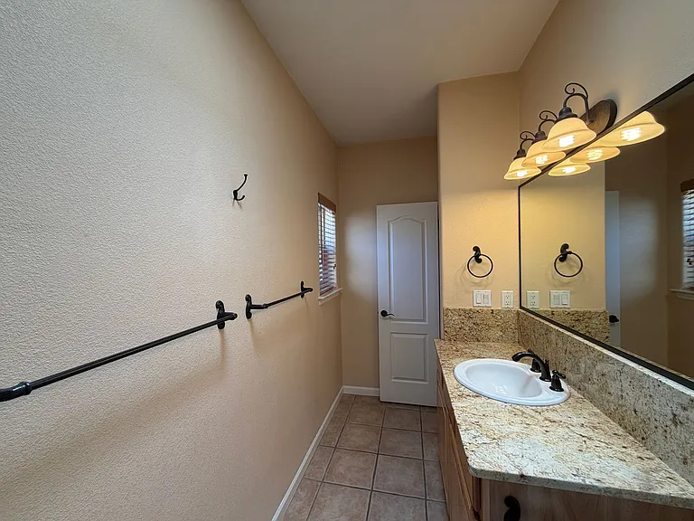 1399 Wilkes Way SE — Photo 32