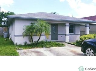 2721 NW 3rd St, Pompano Beach, FL 33069