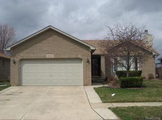46823 Morningside Dr, Macomb, MI 48044