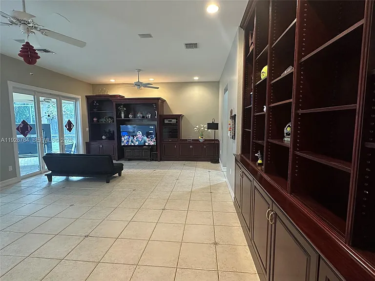 15335 SW 80th Ave — Photo 12