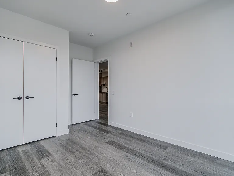 388 King St E #410 — Photo 10
