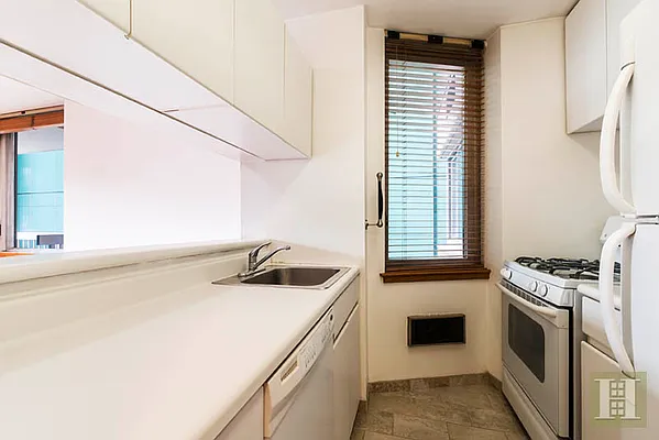 Rented by Halstead Real Estate | media 24