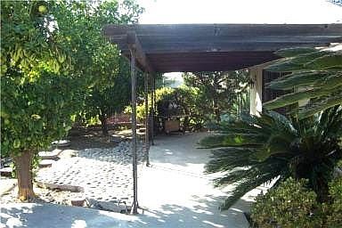 2nd image of 26163 Edgemont Dr