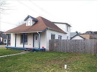 2nd image of 284 Lincoln Ave W