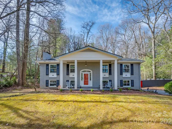 169 Echo Dr, Laurel Park, NC 28739