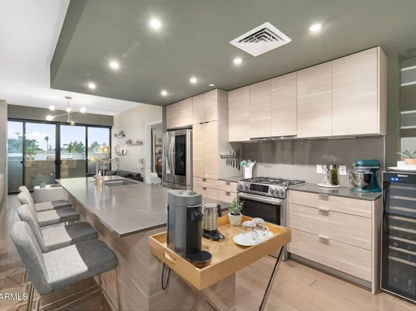 2300 E CAMPBELL Avenue #218, Phoenix, AZ 85016