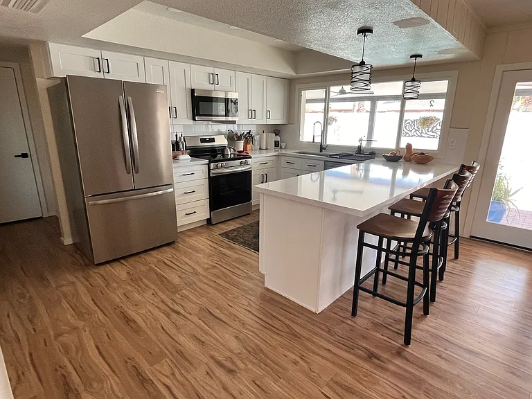 1309 E Julie Dr — Photo 5