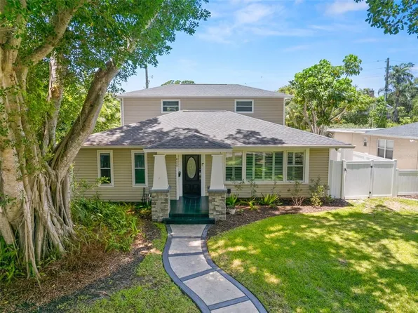 427 Villa Grande Ave S, Saint Petersburg, FL 33707