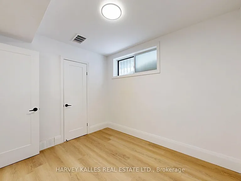 1252 Davenport Rd #1 — Photo 17