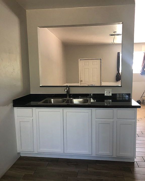 1st image of 5820 N San Joaquin Ave