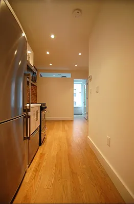 Rented by REAL New York | media 7