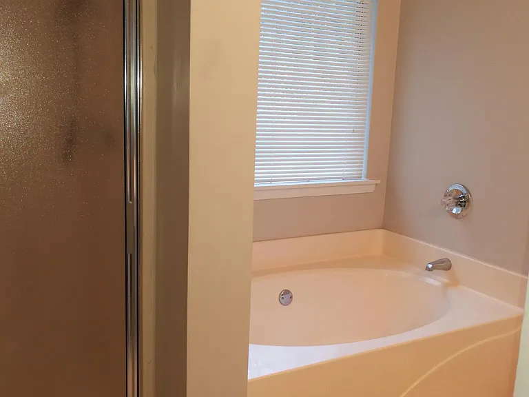 719 Fernstone Trl — Photo 19