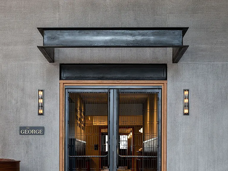 The George — Photo 44