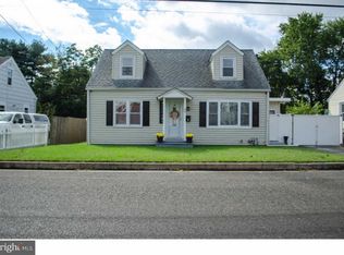 59 W Montrose St, Vineland, NJ 08360