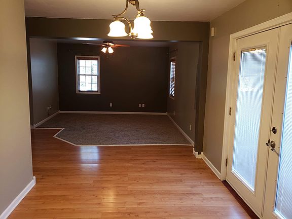 2nd image of 400 Beechwood Ave
