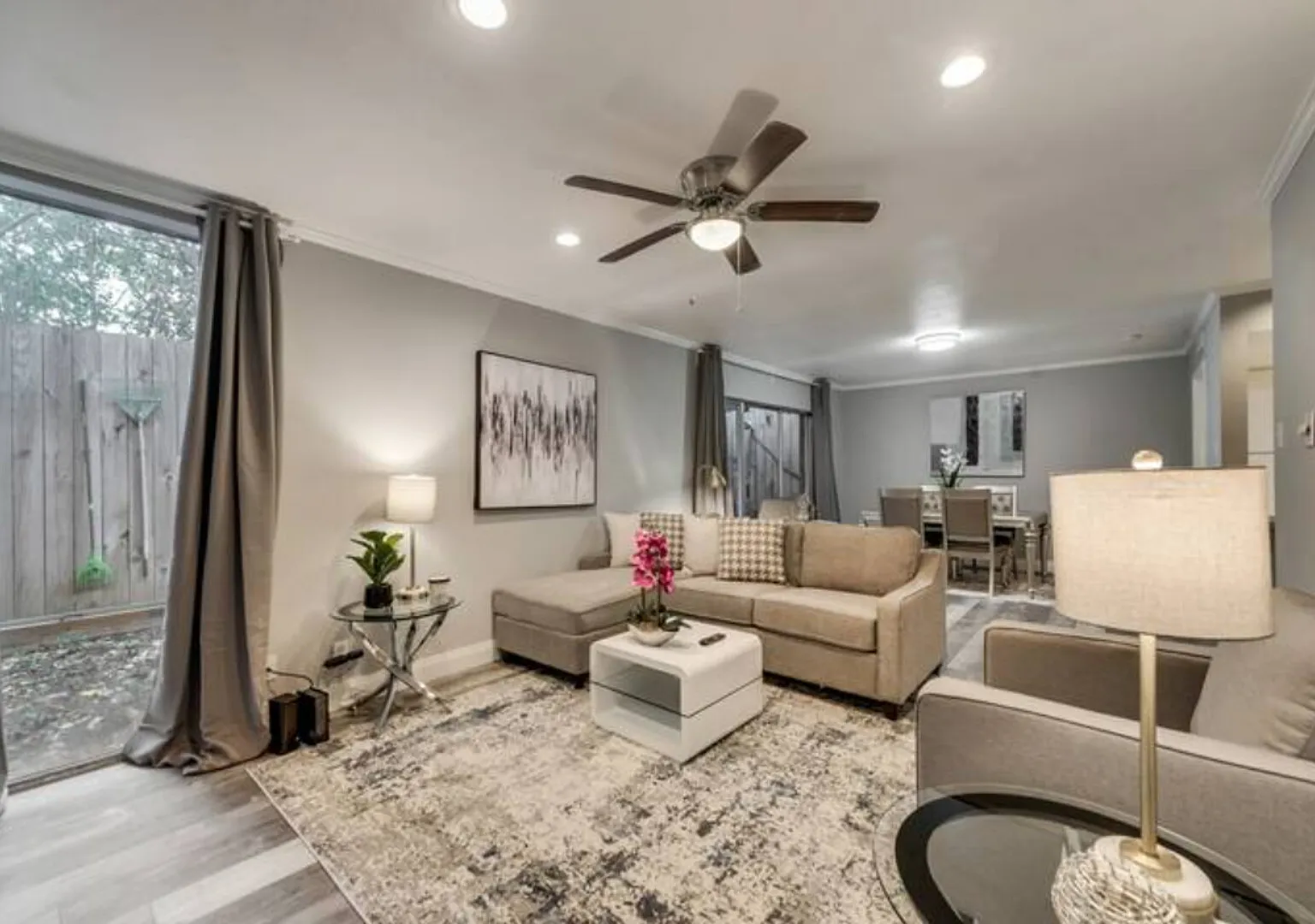 GP60A World Cup Stay - 10 min to AT&T - Sleeps 8 - Free Parking — Photo 2
